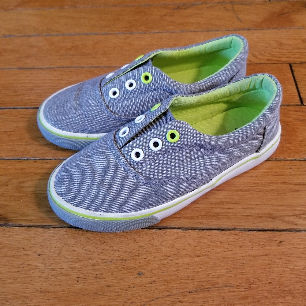 Cat & Jack toddler boy slip on  shoes 9